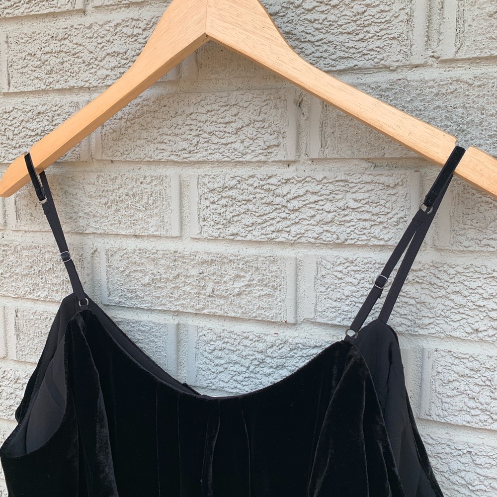 NEW Joie Adorlee E Cold Shoulder Top in Caviar - Picture 12 of 14